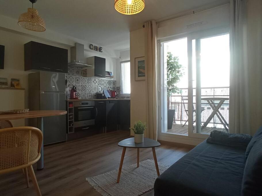 A 50 M De La Plage, Appartement De 35 M2 : Les Pieds Sales Bréhal Exterior photo